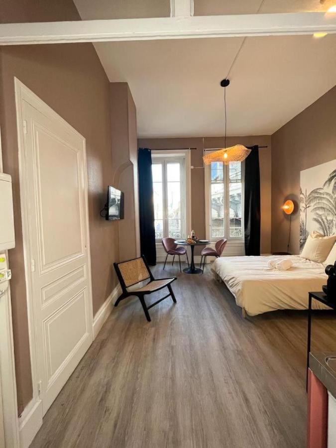 Suite Petraa Lyon Exterior foto